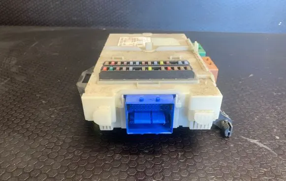 Ford S-MAX Fuse box set 6G9T14A073AJ LTQF01125TP 28070406