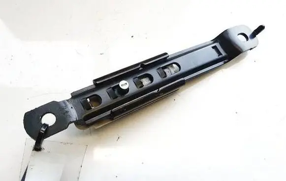 Nissan Juke I F15 Seat belt adjustment rail 63020b