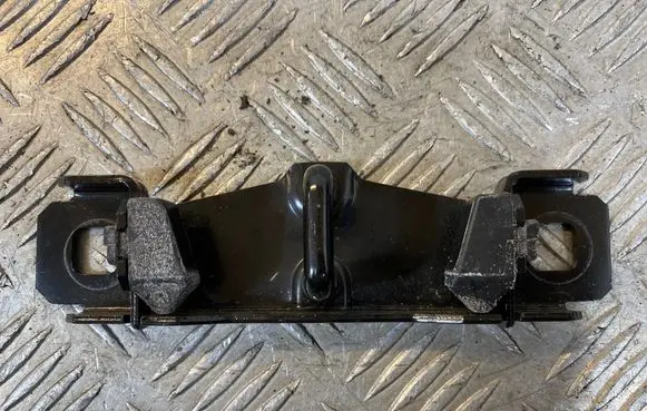 Land Rover Range Rover Evoque L538 Loading door lock loop/hook striker 3M51R404B12 12395