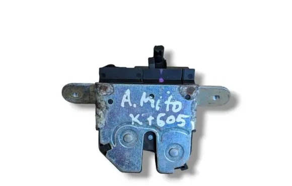Alfa Romeo Mito Tailgate/trunk/boot lock/catch/latch 50513866