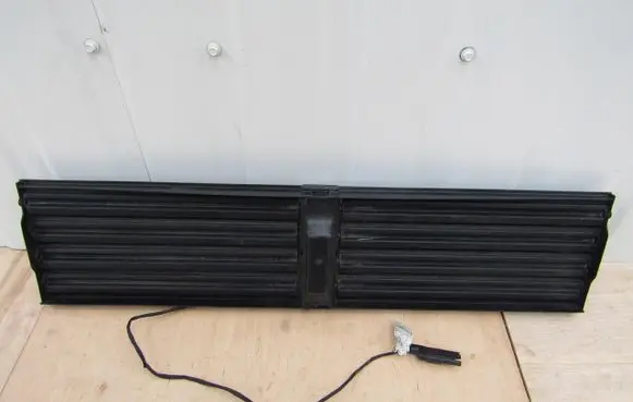 BMW 2 F45 Radiator trim 931991801