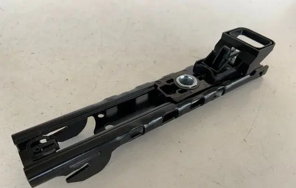 Audi Q5 SQ5 Seat belt adjustment rail 4M0857819A
