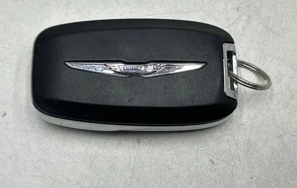 Chrysler Pacifica Ignition key/card 