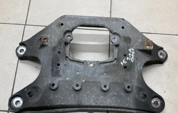Audi A5 8T 8F Gearbox mounting bracket 8K0399263AF