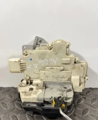 Audi A6 S6 C6 4F Rear door lock 4F0839015A