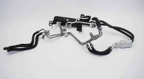 Renault Trafic III (X82) Engine coolant pipe/hose 204765205R