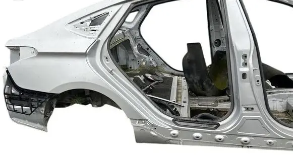 Hyundai i40 Body 715043ZC30
