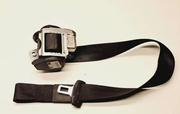 Audi A4 S4 B7 8E 8H Front seatbelt 600489900 008L000 050106