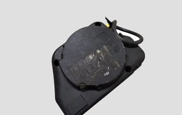 Audi A6 S6 C5 4B Middle seatbelt (rear) 4B5857807C