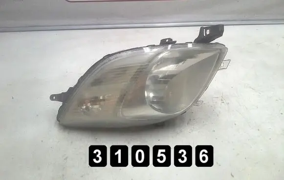 Toyota Yaris Headlight/headlamp 811100D130