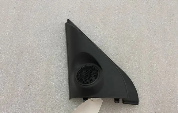 Mitsubishi Outlander Front door high frequency speaker 7221B587