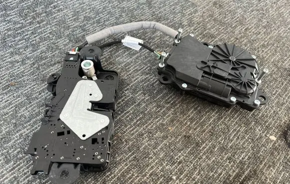 BMW X1 F48 F49 Tailgate/trunk/boot lock/catch/latch