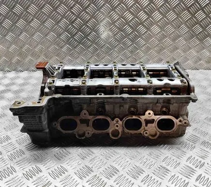 Mercedes-Benz C W204 Engine head A2710510902 A2710161201