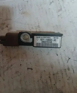 Ford Mondeo Mk III Airbag deployment crash/impact sensor 1S7T14B342AC 23BB01519190C