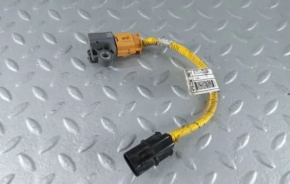 KIA Sorento Airbag deployment crash/impact sensor 91711C5000 95920B4000