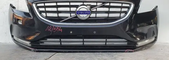 Volvo V40 Front bumper 31283732