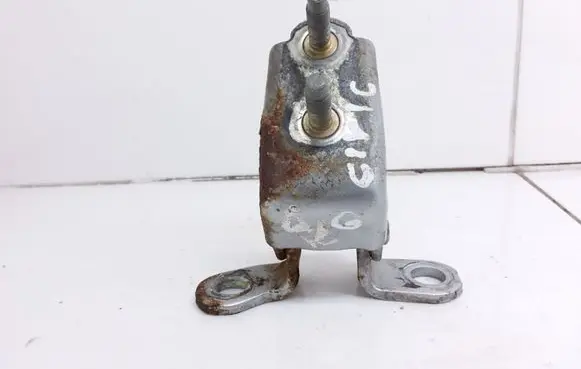 Honda Civic Rear door lower hinge