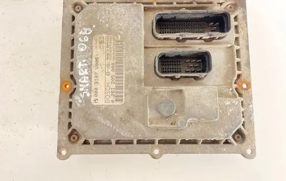 Smart ForTwo I Engine control unit/module 0261205004 0003107V006