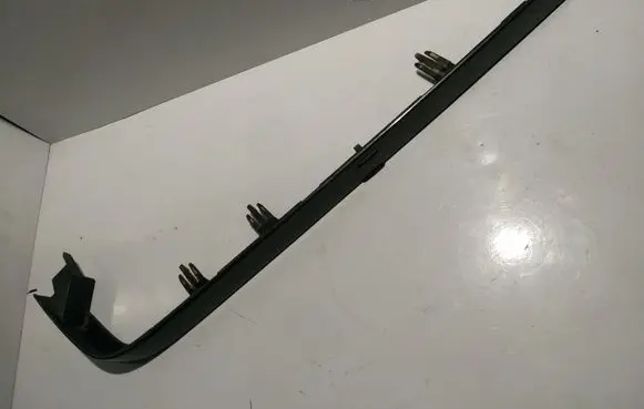 Under headlight/headlamp trim