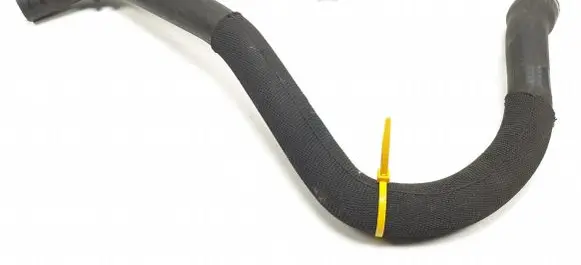 Mercedes-Benz CLK A209 C209 Engine coolant pipe/hose