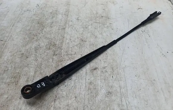 Opel Zafira B Front wiper blade arm 13145564