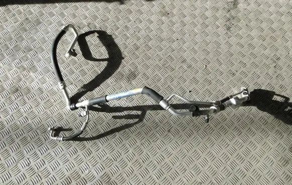 Hyundai Kona I Air conditioning (A/C) pipe/hose 