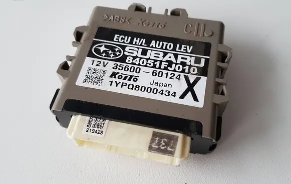 Subaru XV Light module LCM 84051FJ010 3560060124 1YP08000434