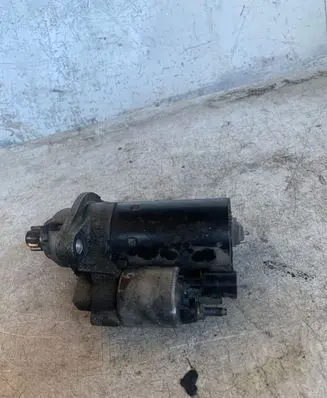 Volkswagen Jetta VI Starter motor