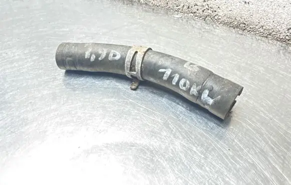 Opel Zafira B Coolant pipe/hose 