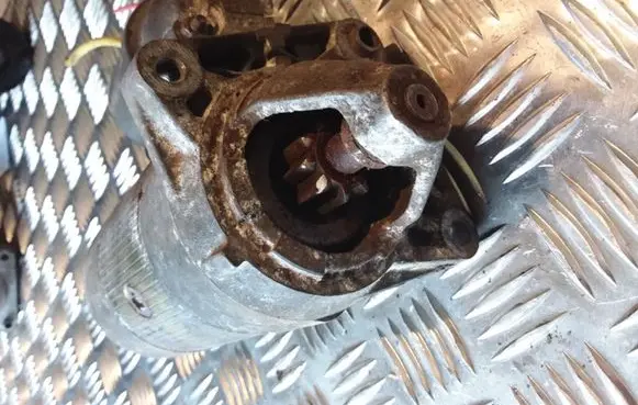 Fiat Punto (176) Starter motor 63223200