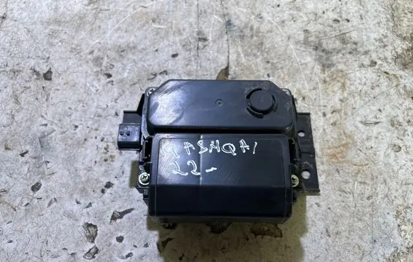 Nissan Qashqai J12 Battery control module 63570750 220325 243026RAOB