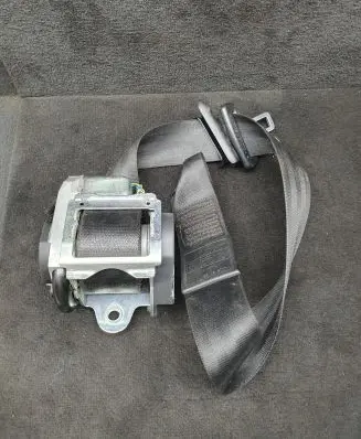 Audi A4 S4 B7 8E 8H Front seatbelt 8H0857706C 8H0857706CV04