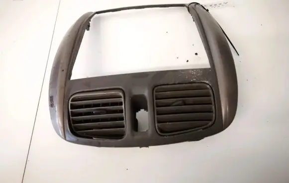 Mazda Premacy Dash center air vent grill c10055211