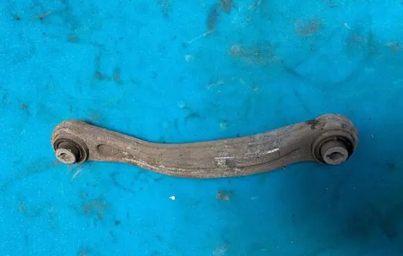 Jaguar XE Front control arm GX735K743AA T2H17175 GX73-5K743-AA