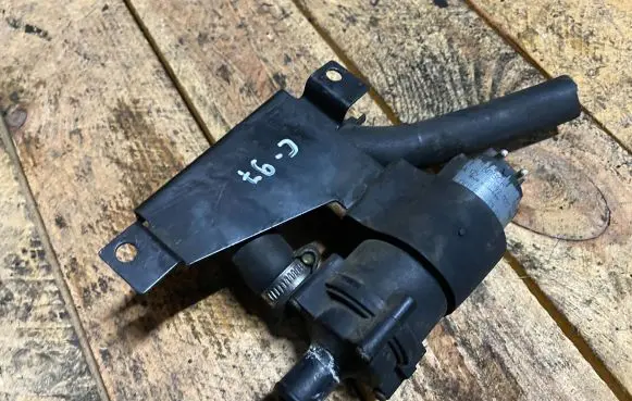 Mercedes-Benz Sprinter W901 W902 W903 W904 Electric auxiliary coolant/water pump a0018351364 0018351364