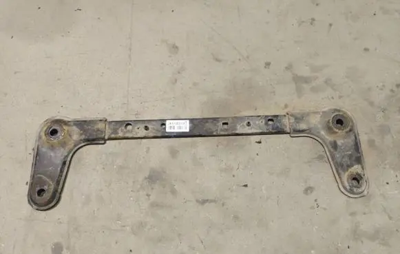 Renault Clio III Radiator mount bracket 