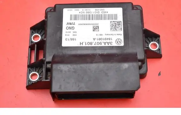 Volkswagen Tiguan Engine control unit/module ECU 3AA907801H