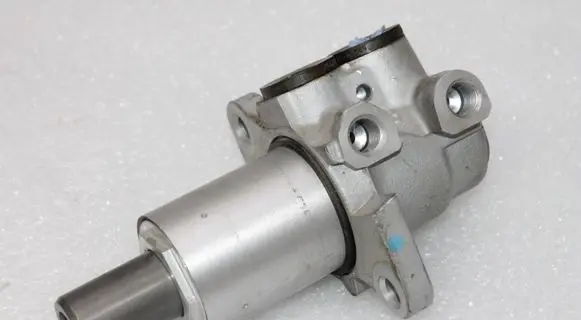 Mercedes-Benz Vaneo W414 Master brake cylinder A4144300001