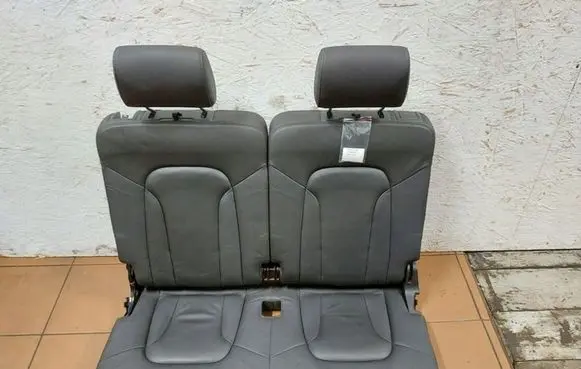 Audi Q7 4L Third row seats 