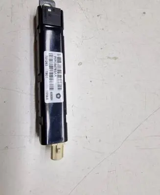 Lancia Thema Aerial antenna amplifier P05064783AA 40908H 11014A