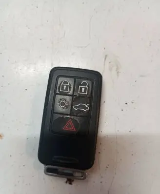 Volvo XC60 Ignition key/card 8676873