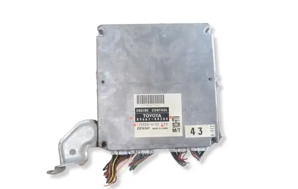 Toyota Avensis T220 Engine control unit/module 8966144300 1758005122