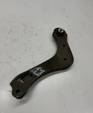 Rear control arm