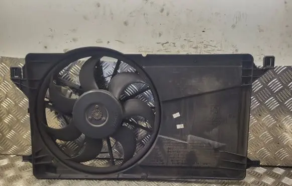 Mazda 3 I Radiator cooling fan shroud 0130303963