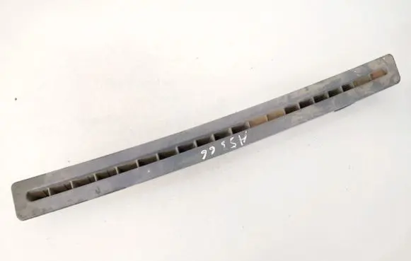 Nissan Navara D22 Dash center air vent grill 68743vj200