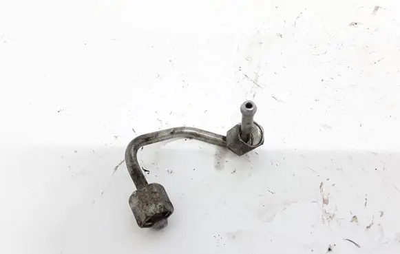 Skoda Superb B6 (3T) Fuel injector supply line/pipe NOCODE