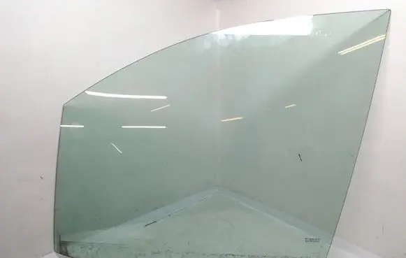 Peugeot 807 Front door window glass four-door