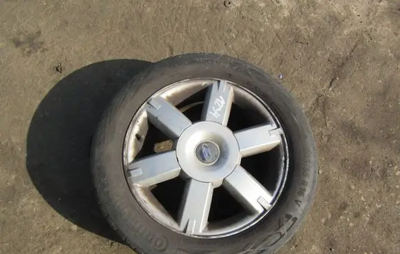 Ford Mondeo Mk III R12 alloy rim 
