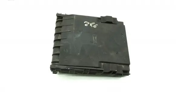 Volkswagen Golf VI Fuse box set 1K0937132F