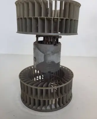 BMW 5 E34 Heater fan/blower 0130111011